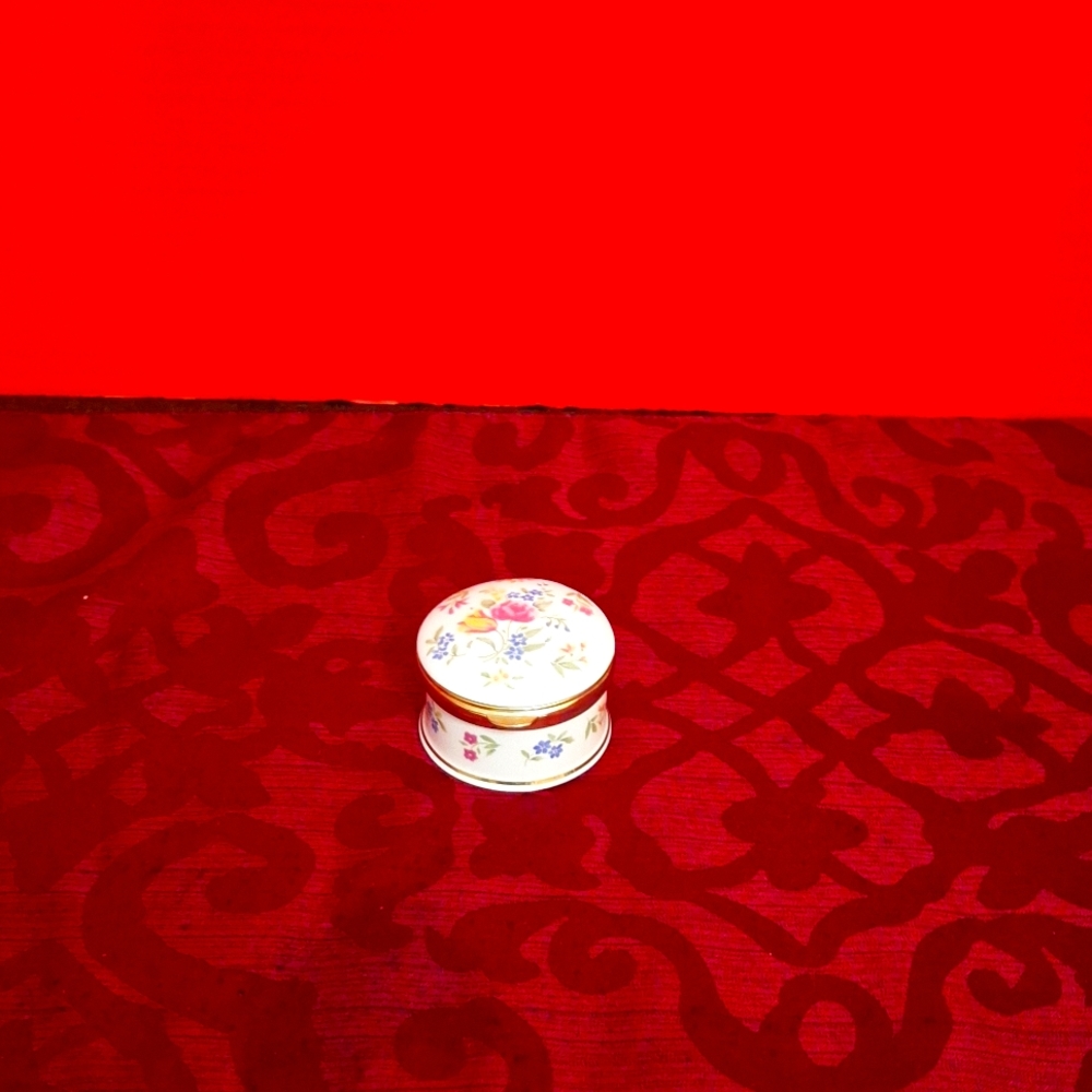 English Trinket Box